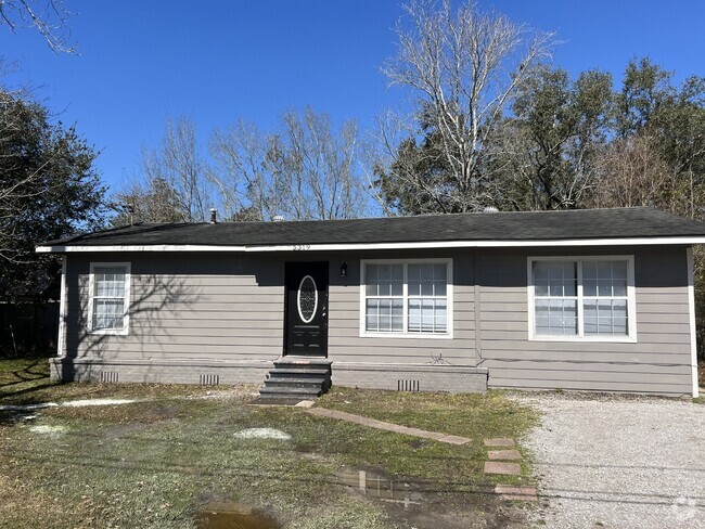 Building Photo - 5319 Gregory St Rental