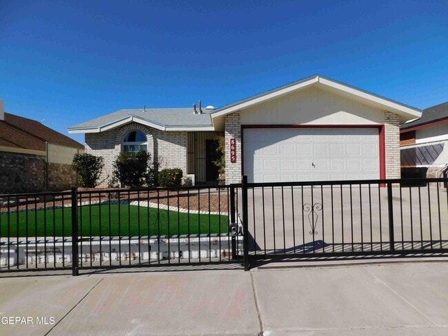 Building Photo - 8695 Pilgrimage Cir