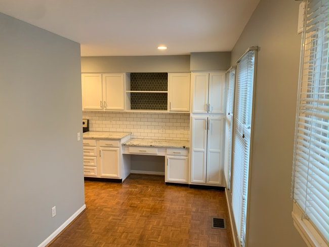 Comedor y cocina - 2119 Fulton Ave