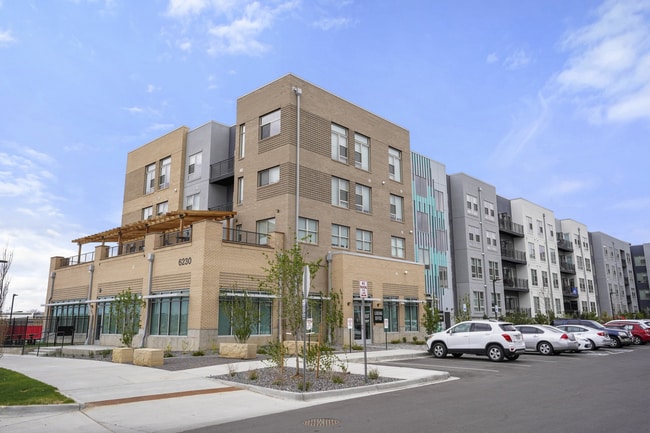 Building Photo - The Landing