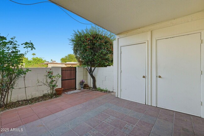 Photo - 7708 E Sandalwood Dr Apartment Unit A