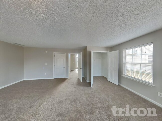 Photo - 11842 Registry Blvd