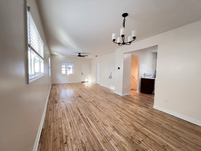 Living Room/Dinning Room - 719 7th St House