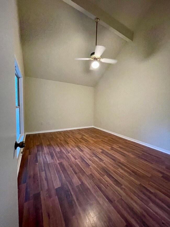 Photo - Beautiful 3 Bedroom 3 Bathroom Townhome for Rent