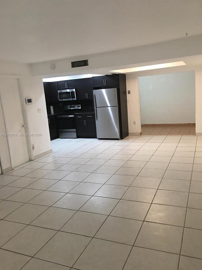 Photo - 669 W 80th St
