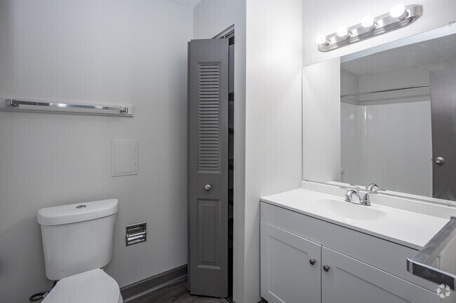 2BR, 1BA