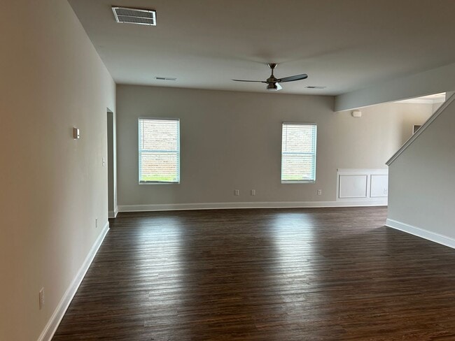 Building Photo - Three car garage Two story home close to e...