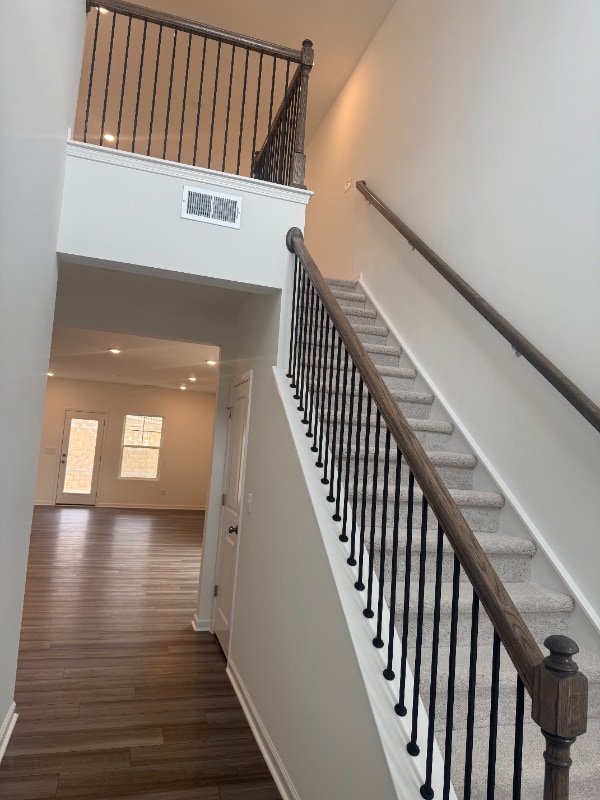 Photo - 1028 Red Finch Wy