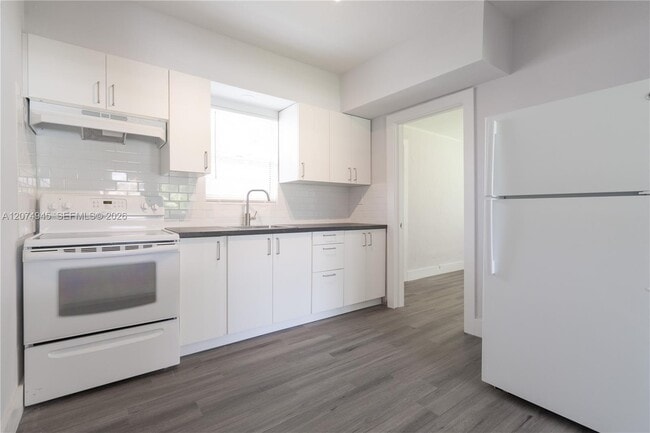 Photo - 1329 NE Krome Terrace Unidad 1329