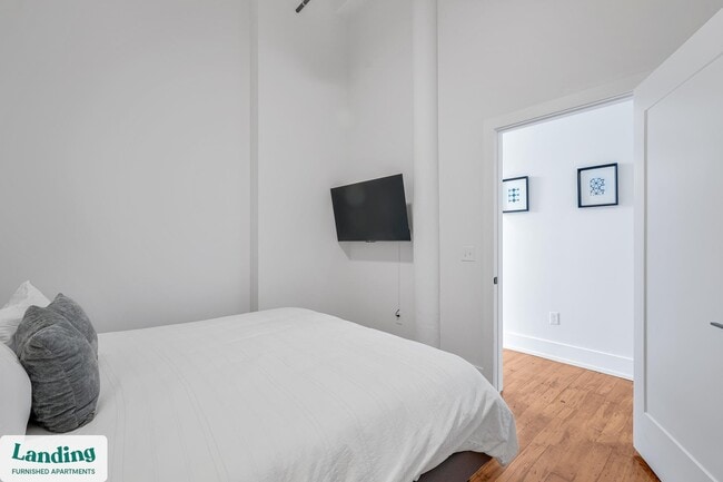 Photo - 31 Victor St Unit 203.1406432