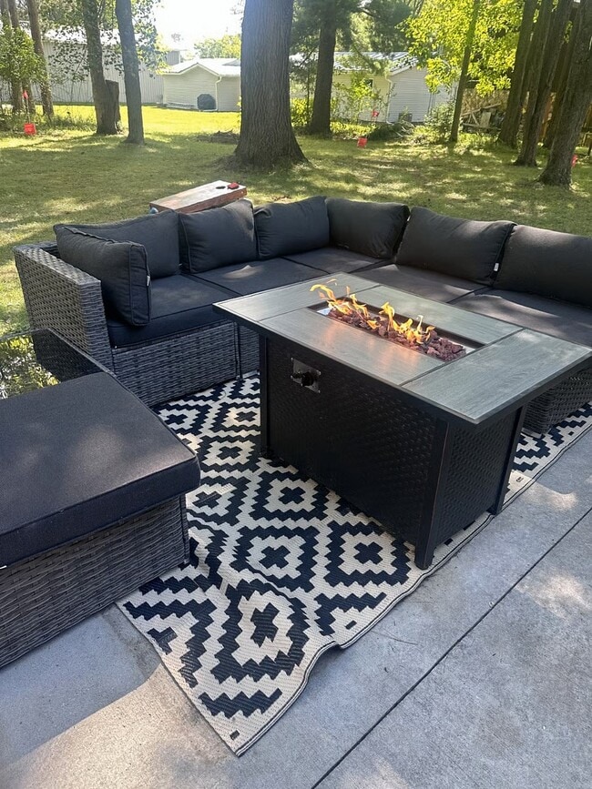 Photo - 1305 E Grandview