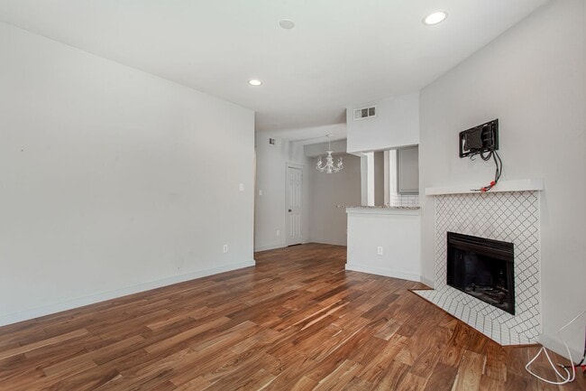 Photo - 1 Bed, 1 Bath condo near Lower Greenville!