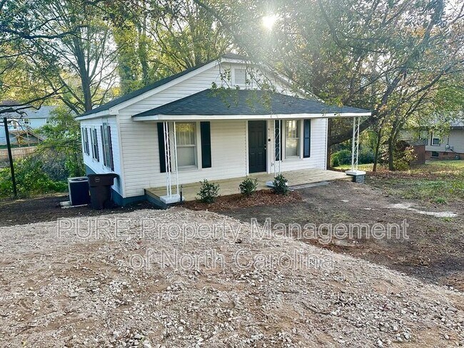 Photo - 411 W 10th St