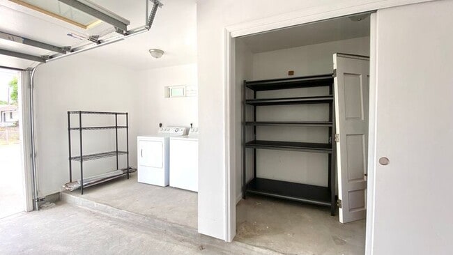 Photo - 108 Maluniu Ave Unit #B ( A)