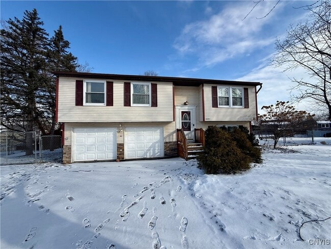 Building Photo - 8497 Chinkapin Cir