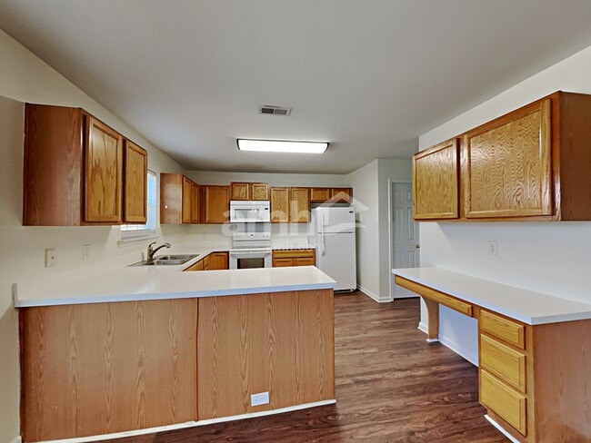 Photo - 254 Royalton Rd