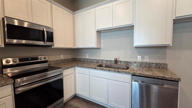 Photo - 233 Ridgeside Ct