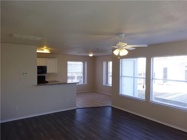 Photo - 1016 Doras Dr