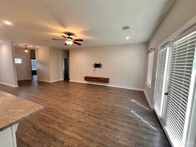 726 Giese Ln