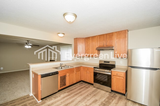 Photo - 5654 Congressional Pl