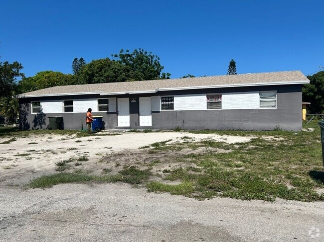 Building Photo - 1002 N 16th St Rental