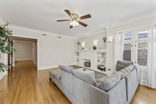 Photo - 6444 N Washtenaw Ave Unit 2