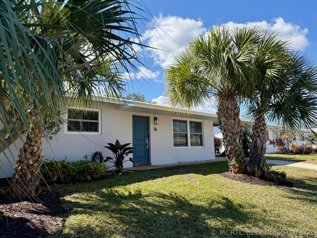 16 Ridgewood Cir