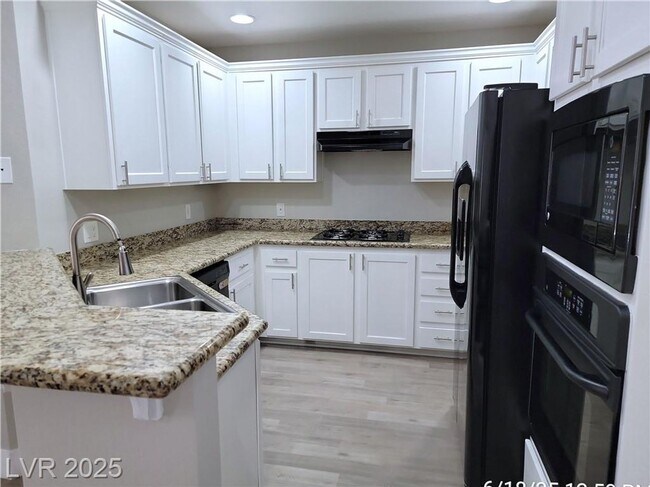Photo - FABULOUS 2 BED, 2 BATH PARK AVENUE CONDO Unidad 209