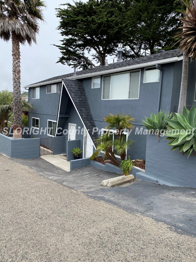 Building Photo - AVAILABLE MARCH - Updated Cambria Duplex Near Beach - 2 Bedroom / 2 Bathroom