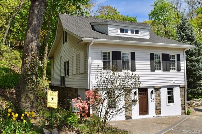 Photo - 26 Latimer Ln