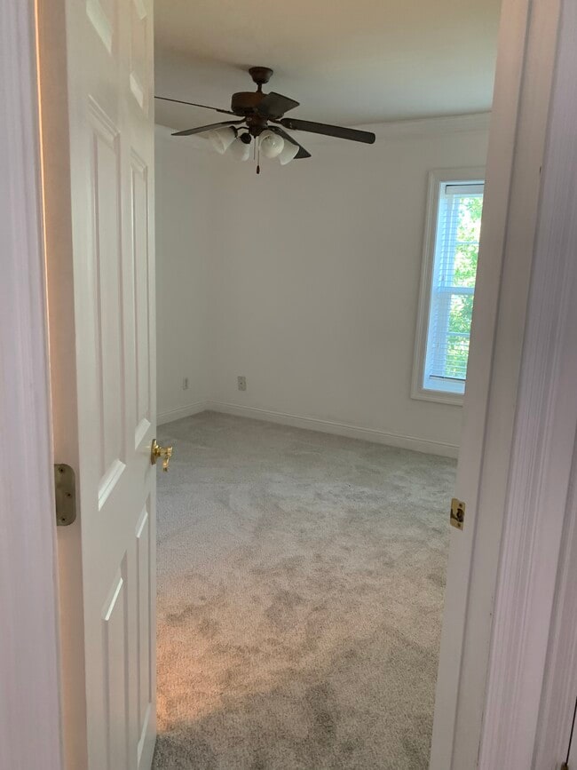 Building Photo - 2521 Metairie Lawn Dr Unit 12-305 NEW PRICE 1000.00