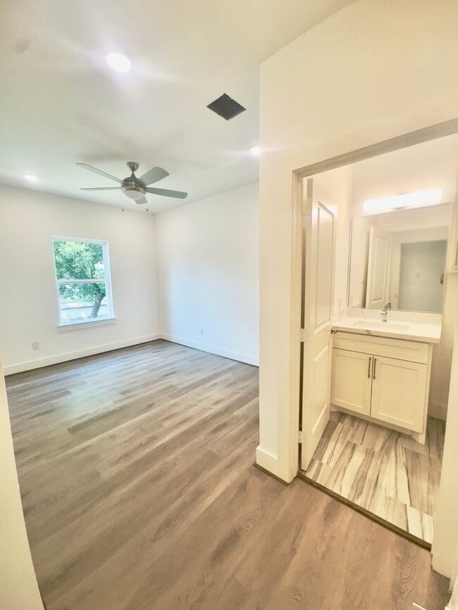 Building Photo - 10232 Porto Rico Rd Rental