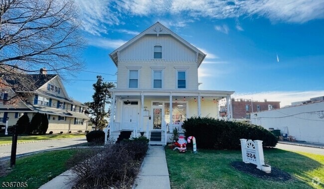 Building Photo - 224 Lorraine Ave Unit 3 Rental