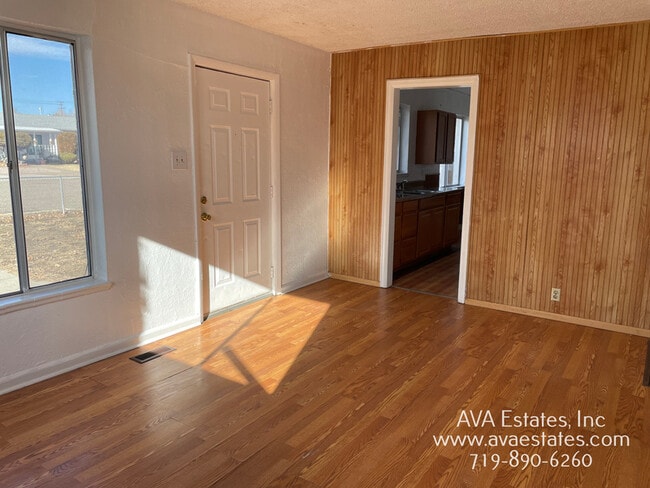 Photo - 2710 3rd Ave