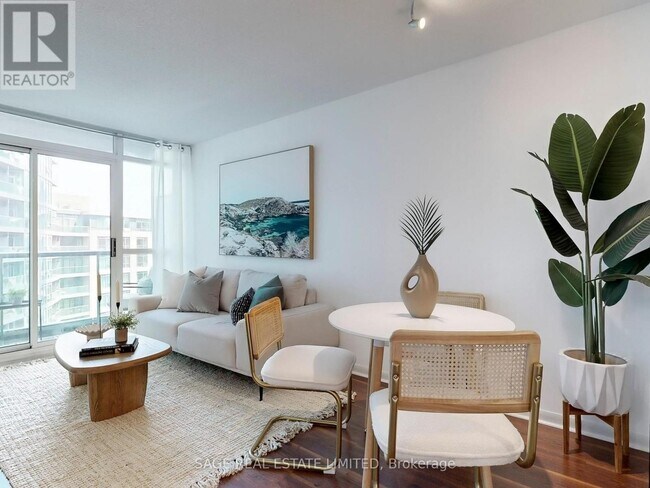 Photo - 219 Fort York Blvd Unit 616