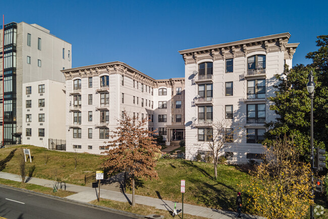 Photo - The Claiborne Apartments