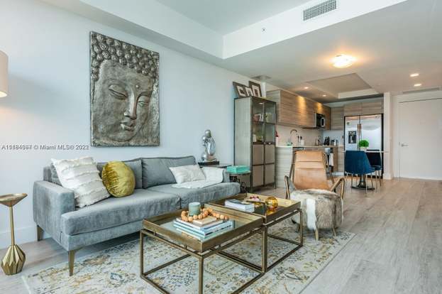 Photo - 121 NE 34th St