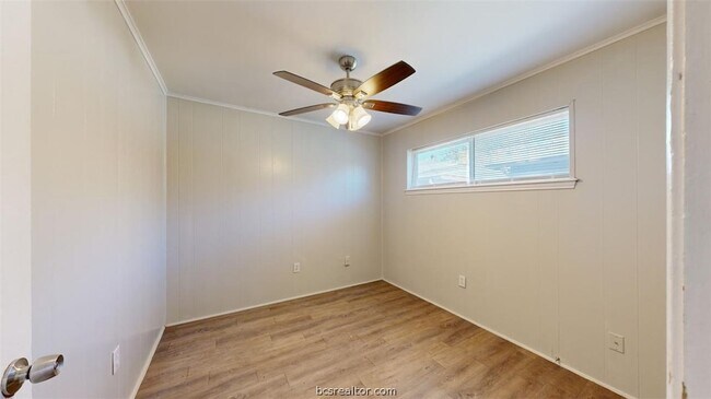 Photo - 208 Lynn Dr Unidad B