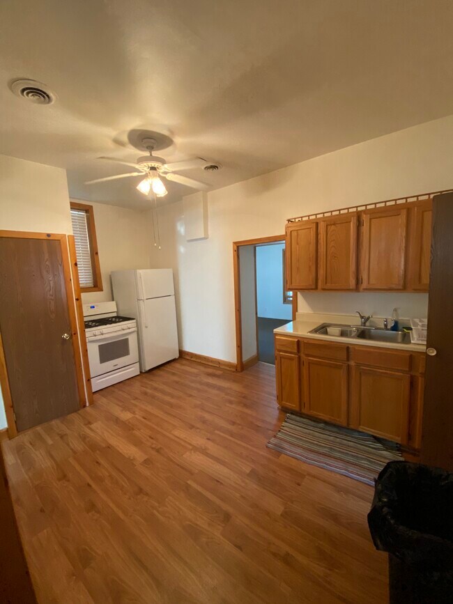 5334 S Moody Ave Rental For Rent in Chicago, IL