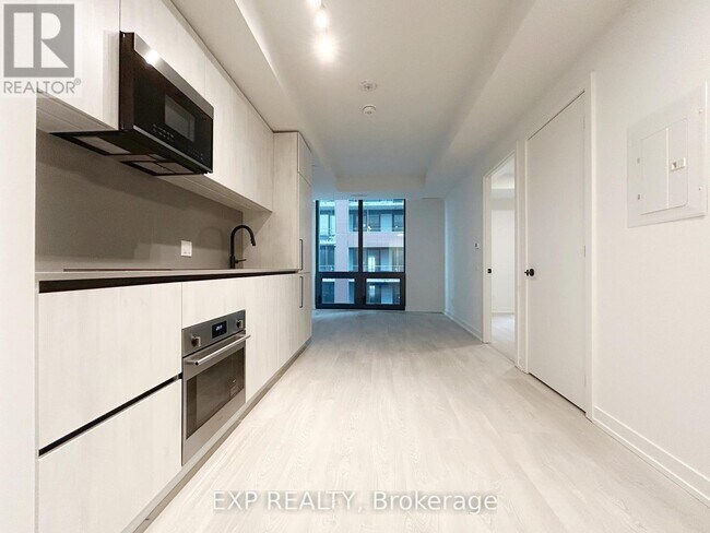 Photo - 35 Parliament St Unit 918