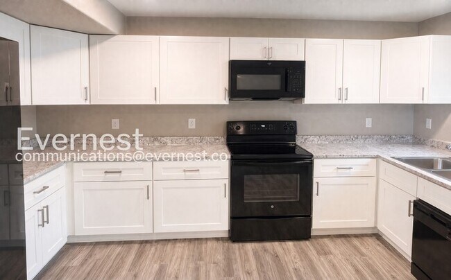 Photo - Spacious Home with Fenced Yard & Garage Access / 3 Bed & 2.5 Bath / Section 8 Accepted / Coming S...