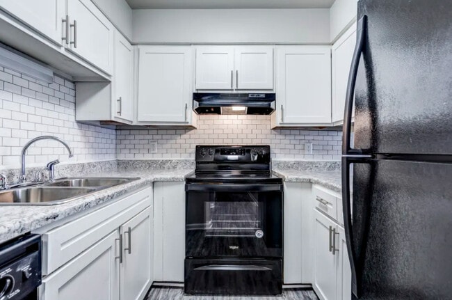 White Cabinets and Countertops - Summit Eastchester