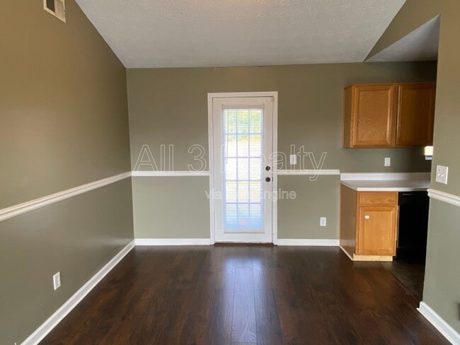 Photo - 6153 Lauren Ln