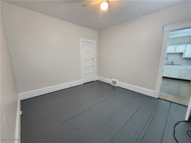 Photo - 1949 Coltman Rd Unit 4