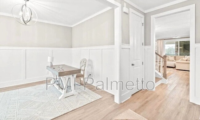 Photo - 2322 High Blf Lp