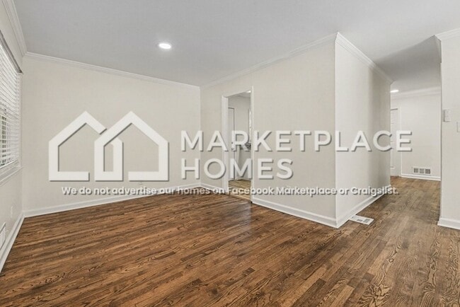 Photo - 1433 Sharon St NW