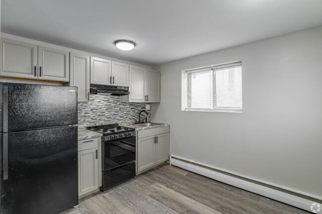 Photo - Yale Court Apartments