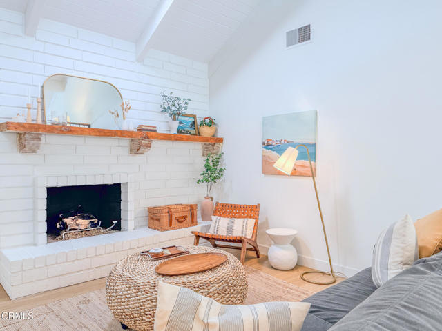 Photo - 4954 Dolphin Way