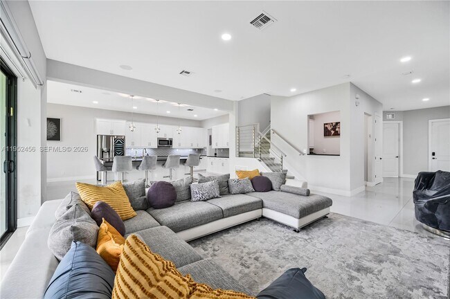 Photo - 8645 NW 39th Ct