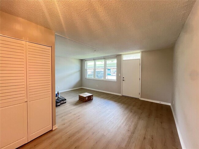 Photo - 4890 Bay St NE Unit 127